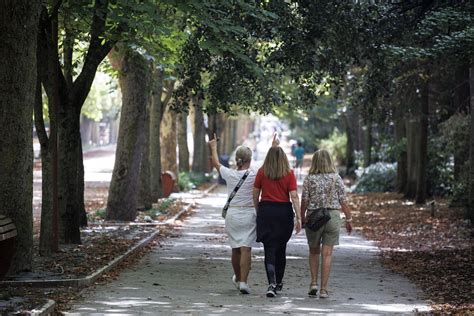 Las mujeres son mayoría en Burgos y más urbanas。